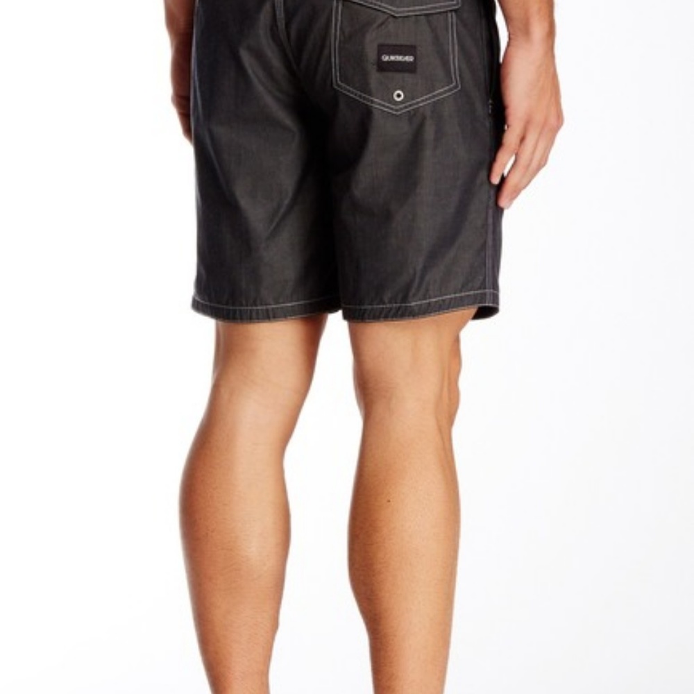 Quicksilver Classic Yoke 18" Men's Boardshorts 34W - Picture 3 of 4